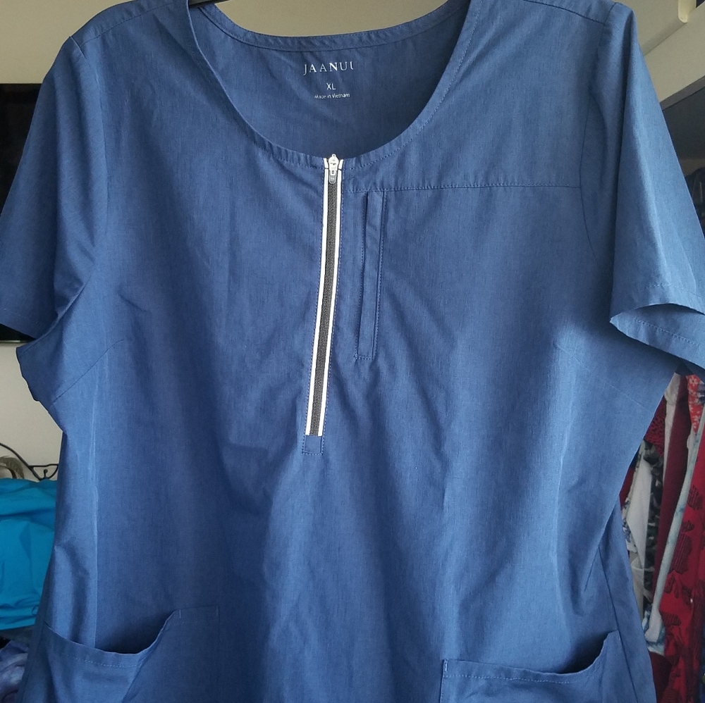 Jaanuu xl scrub top- blue
